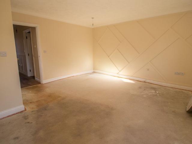 FOUR BEDROOM, THREE STORY TOWNHOUSE