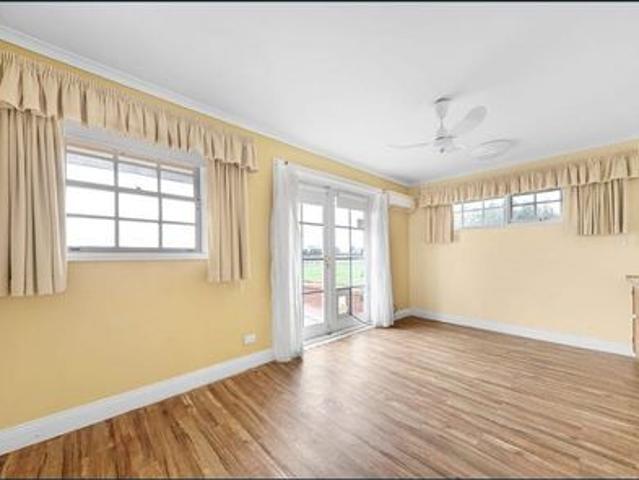 Four bedroom, two bath rental in Charlemont spacious, secure, $650/week. Enquire now