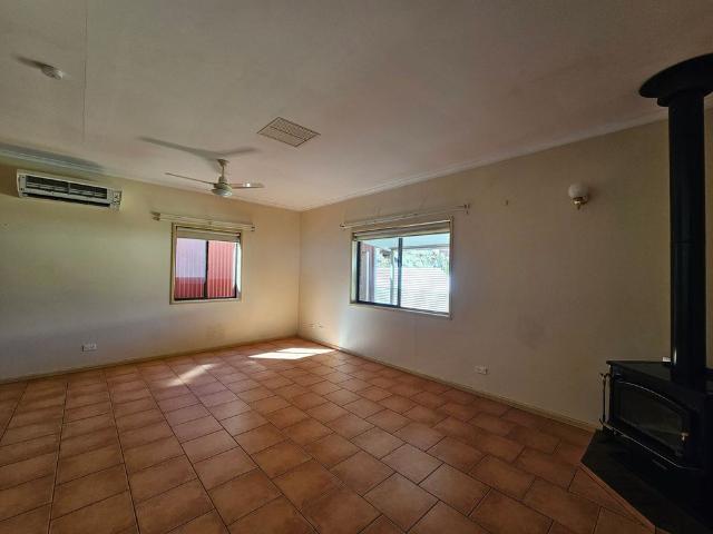 Four bedroom, two bathroom house in Braitling
