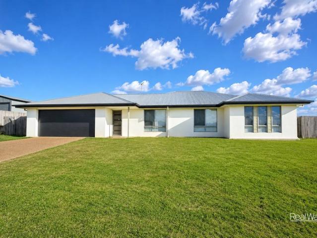 Four Bedrooms, Multiple Living Areas & a Fenced Yar