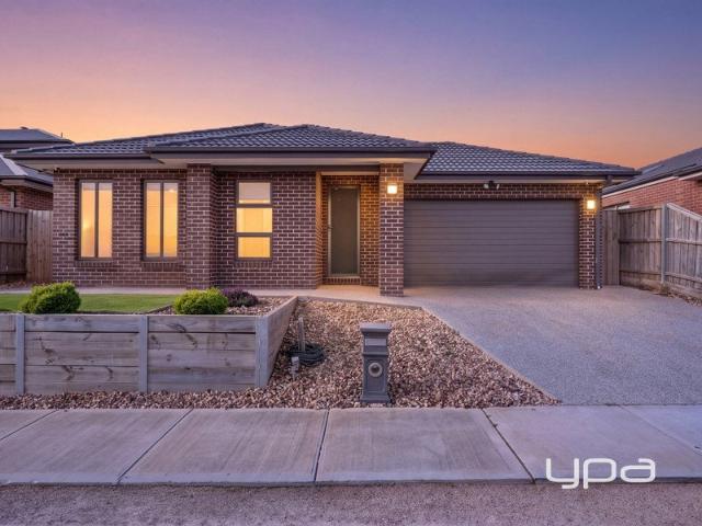 FOUR BEDROOMS, A DEDICATED STUDY & THOUGHTFUL FAMILY LIVING
