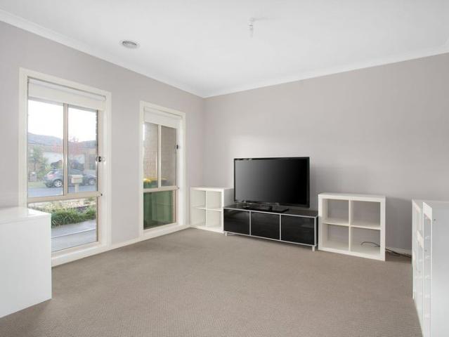 Four Bedrooms in the Arena Estate!