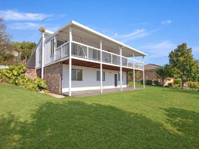FOUR LEVELS OF FLEXIBLE FAMILY LIVING WITH STUNNING VIEWS