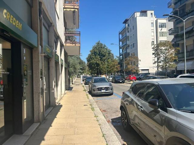 Four rooms Apartment Verona Borgo Trento