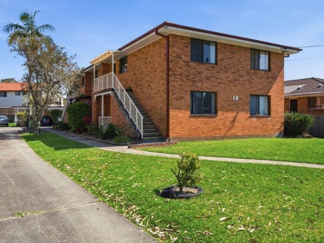 FOUR UNITS. ONE OUTSTANDING INVESTMENT OPPORTUNITY