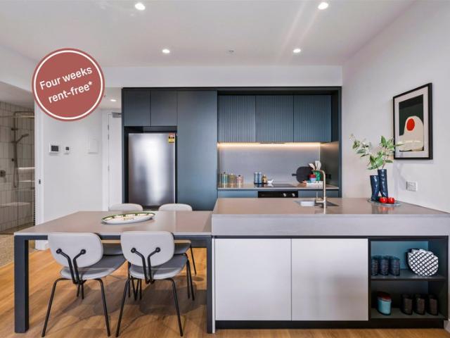 Four weeks rent free* premium 1 bed apartment with study