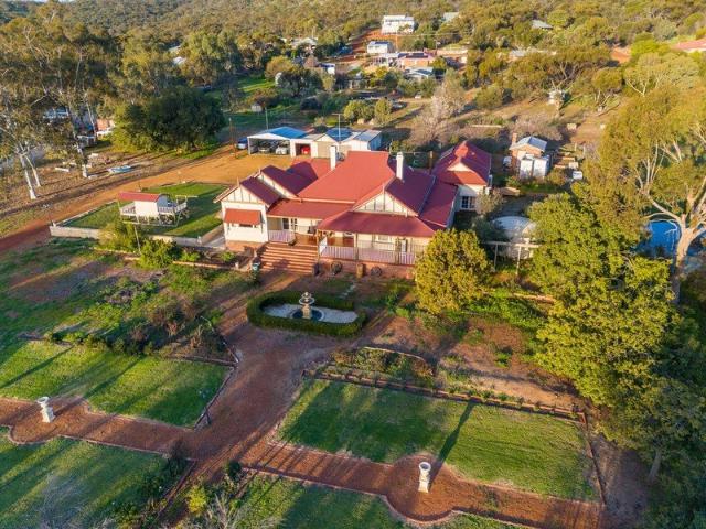 FOUR WINDS TIMELESS COUNTRY ELEGANCE IN HISTORIC YORK