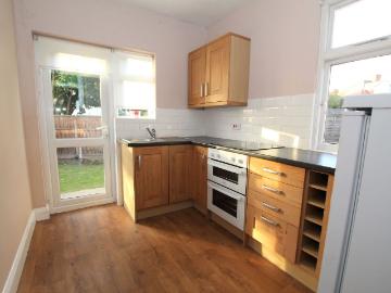 Fouracres Road, Enfield EN3, 4 bed property to rent, £2,800 pcm | PrimeLocation