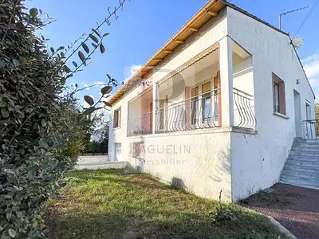Fouras 17450 Location maison 4 pièces t4 terrasse parking