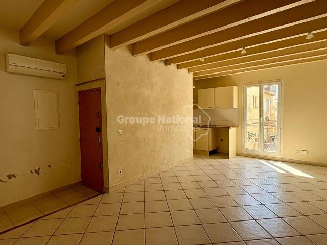 FOURQUES. Appartement très bon état !
