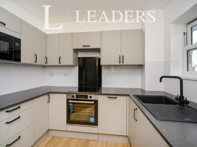 Fourth Avenue, BN3 2 bed flat to rent £1,650 pcm £381 pw