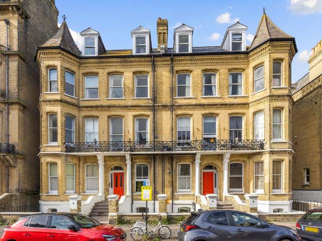 Fourth Avenue, Hove BN3, 2 bed flat to rent, £1,800 pcm | PrimeLocation