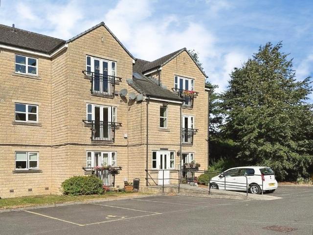 Fowlers Court, Otley 2 bed apartment to rent £995 pcm £230 pw
