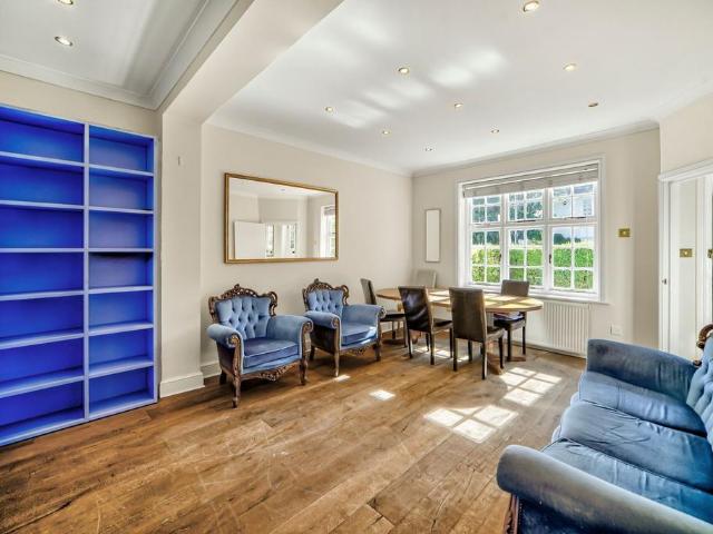 Fowlers Walk, Ealing, London, W5 3 bed house to rent £3,000 pcm £692 pw