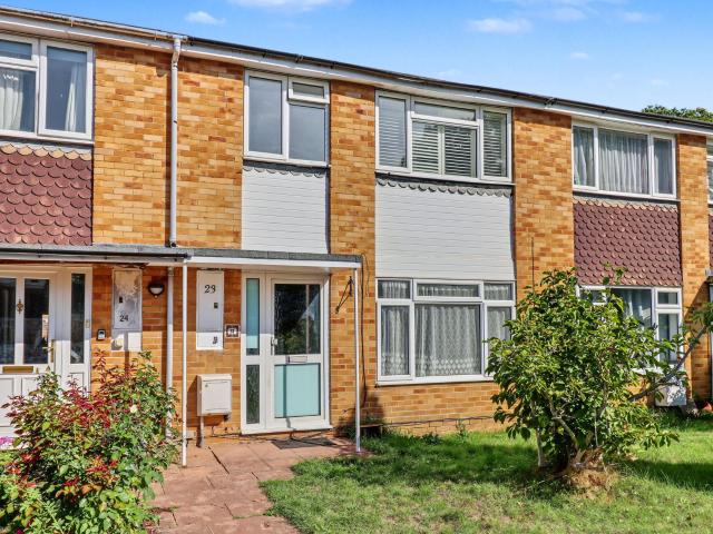 Foxwarren, Claygate, KT10