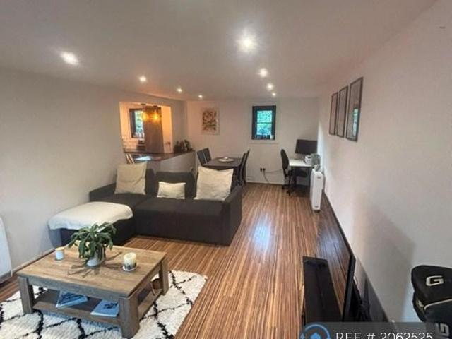 Foxwell Street, London, SE4 2 bed flat to rent £2,100 pcm £485 pw