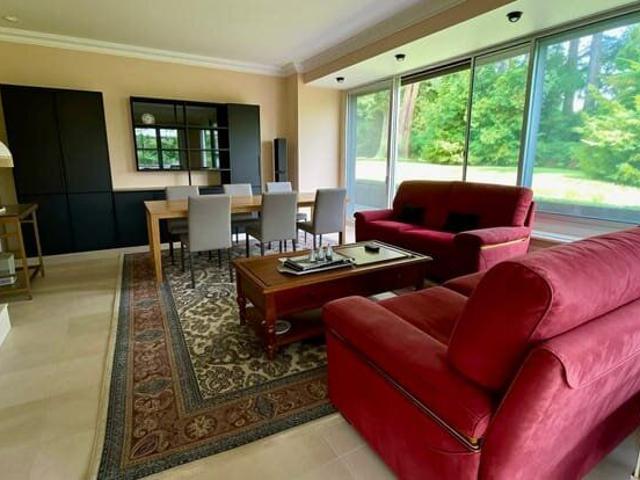 @FOX. 2 bedroom apart with garage and large terrace