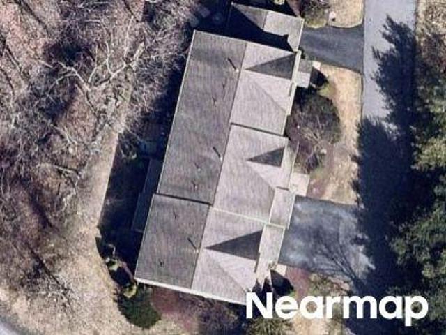 Fox Hollow Dr