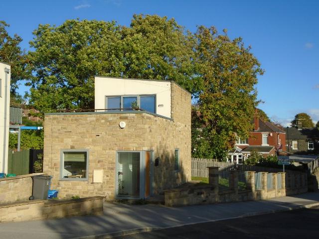 Fox Hill Crescent, Sheffield S6, 2 bed detached house to rent, £1,150 pcm | PrimeLocation