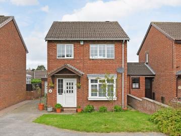 Fox Lane, Sheffield S12, 3 bed detached house to rent, £1,200 pcm | PrimeLocation