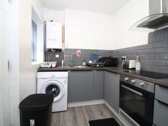 Fox Street, S3 9HE