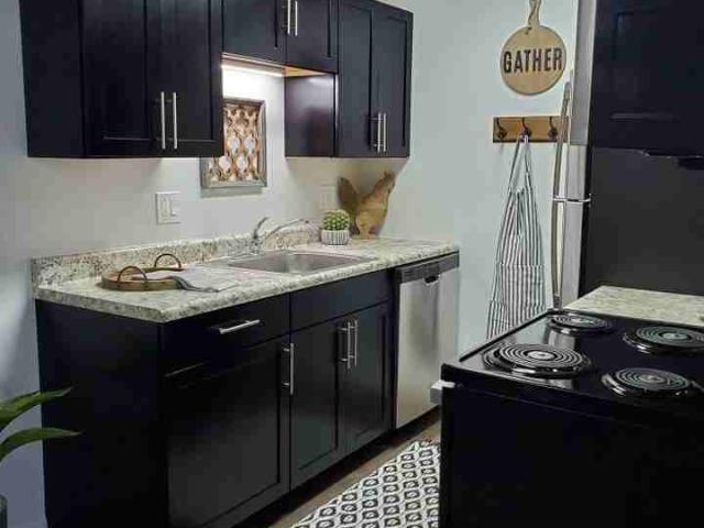 Fox Run 2 Bedroom Apartment for Rent at 261 Fieldstone Dr, Dayton, OH 45426