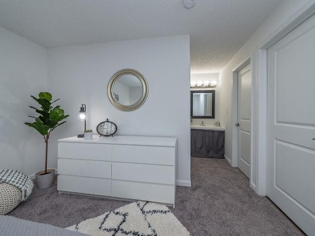 Fox Run 2 Bedroom Apartment for Rent at 261 Fieldstone Dr, Dayton, OH 45426