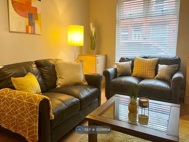 Foxbank St, Manchester M13, 3 bed terraced house to rent, £1,500 pcm | PrimeLocation