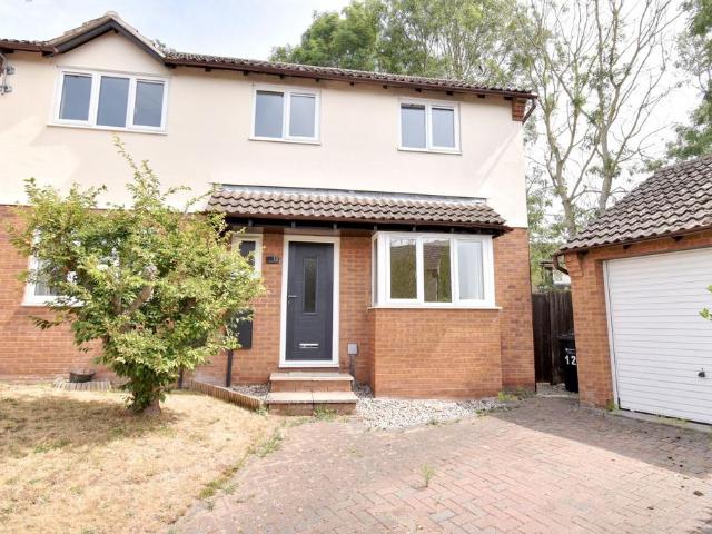 Foxglove Close, Ross on Wye 4 bed detached house to rent £1,350 pcm £312 pw