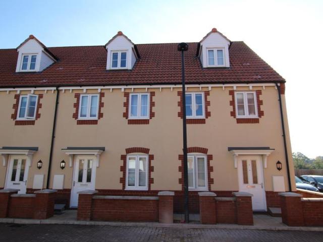 Foxglove Close, Stoke Gifford BS34 7 bed terraced house to rent £4,830 pcm £1,115 pw