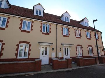 Foxglove Close, Stoke Gifford BS34 7 bed terraced house to rent £3,430 pcm £792 pw