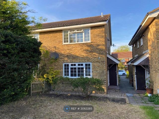 Foxglove Lane, Chessington KT9, 1 bed terraced house to rent, £1,495 pcm | PrimeLocation