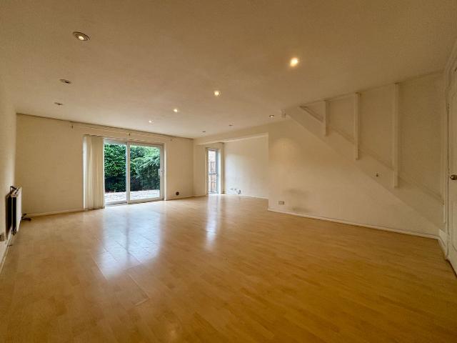 Foxgrove Road, Beckenham BR3, 5 bed terraced house to rent, £3,100 pcm | PrimeLocation