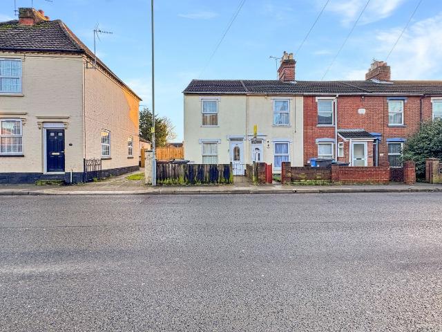 Foxhall Road, Ipswich IP3, 3 bed end terrace house to rent, £1,200 pcm | PrimeLocation