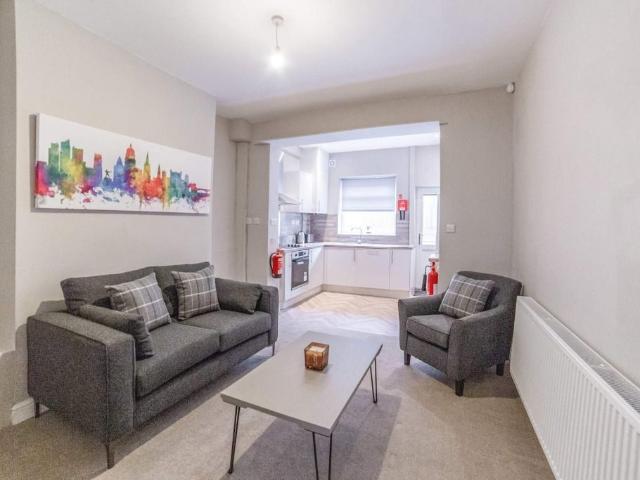 Foxhall Road, Nottingham, Nottinghamshire NG7, 2 bed terraced house to rent, £1,225 pcm | PrimeLocation