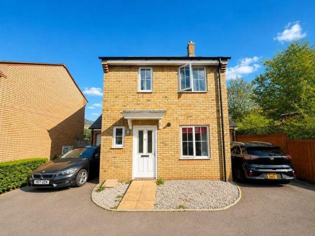Foxhollow, Cambourne 3 bed link detached house to rent £1,550 pcm £358 pw