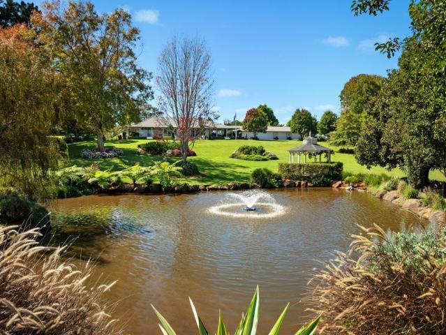 Foxlowe: A Glorious 5 acre Garden Paradise of Tranquillity and Timeless Beauty