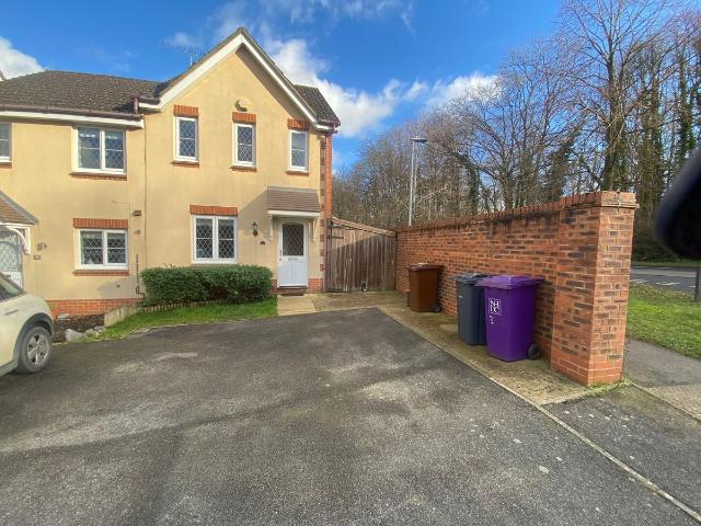 Foyle Close, Stevenage SG1, 3 bed property to rent, £1,650 pcm | PrimeLocation