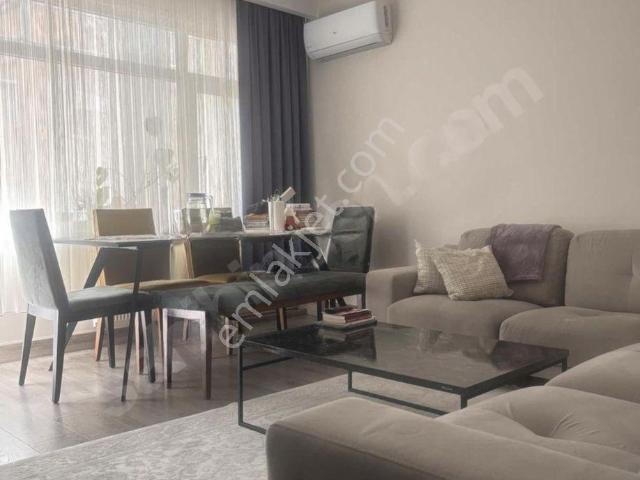 Fl Emlaktan 2+1 Eşyalı Libadiye Caddesinde Bulgurlu Metroya 10 Dakika