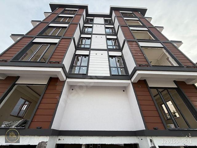 FL EMLAKTAN NECİP FAZIL METRO YAKINI 2+1 SIFIR ARAKAT