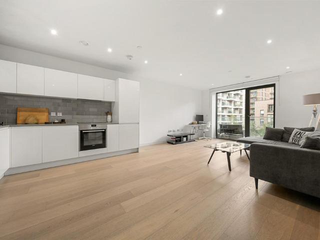 Flotilla House, Royal Wharf. 1 bed flat to rent £2,150 pcm £496 pw