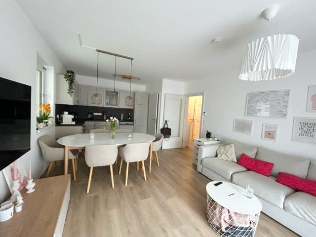FLOTTE 2 Zimmer Wohnung sucht FLOTTE Mieter!