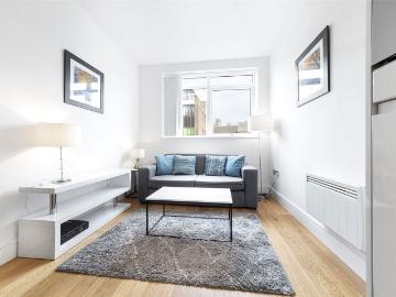 Flowers Way, Luton LU1, 1 bed flat to rent, £1,075 pcm | PrimeLocation
