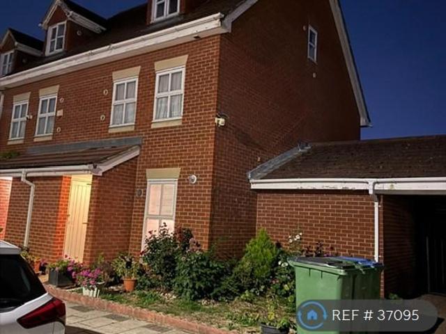 Floathaven Close, London, SE28 3 bed end of terrace house to rent £2,000 pcm £462 pw