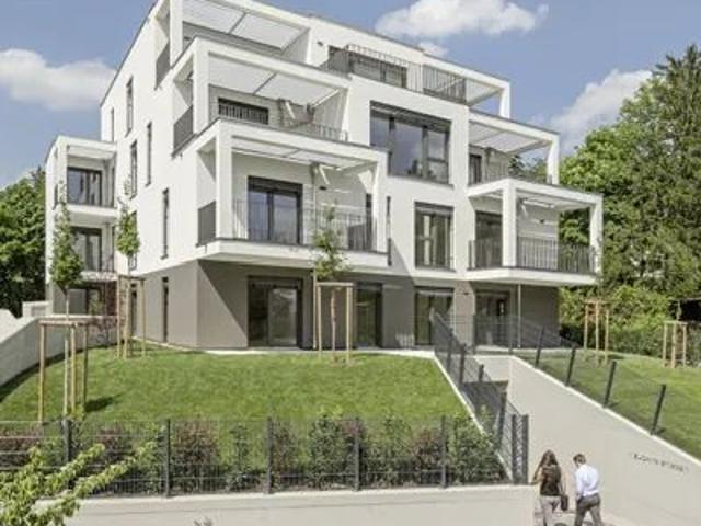 floé 233 3 Zimmer Wohnung mit Terrasse und Balkon