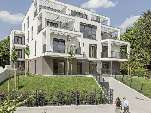 floé 233 3 Zimmer Wohnung mit Terrasse und Balkon