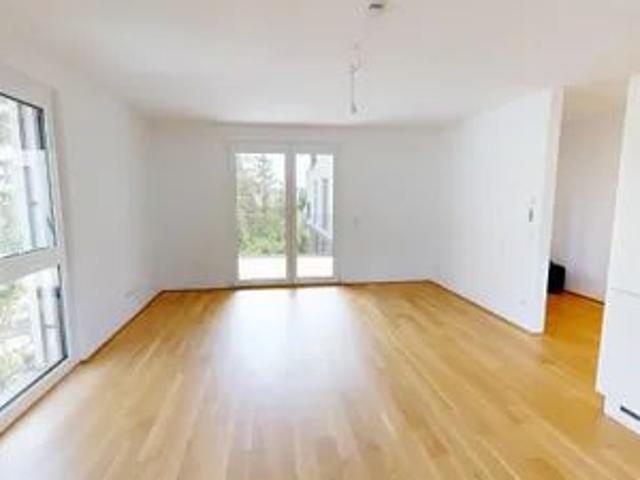 floé 233 3 Zimmer Wohnung mit südseitigem Balkon