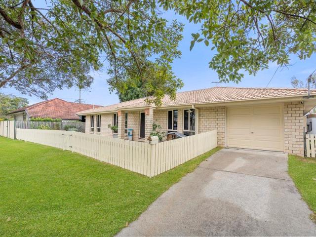 Flood Free Family Home In The Heart of Rocklea!