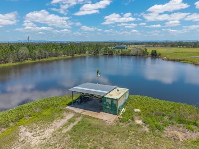 FLOOD FREE, IDEAL FOR LIFESTYLE, FARMING OR GRAZING. 2 X 40 ACRE PROPERTIES