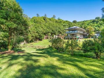 15 Acre Country Paradise Just a short drive to Lismore